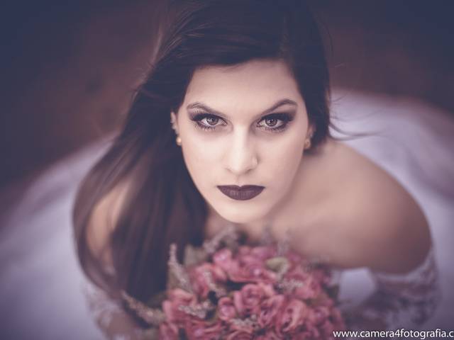 Ensaios de Bianca Oliveira