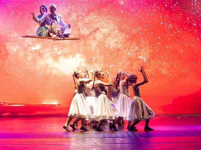 Shows e Espetáculos de Shows e Espetáculos