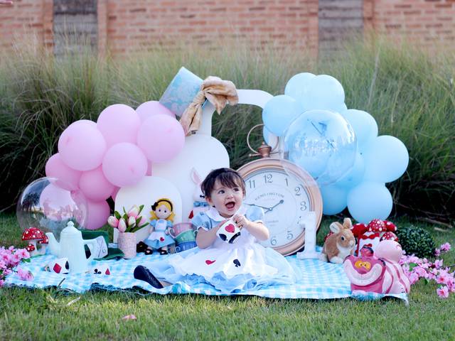 Smash the cake  de Smash the cake Alice - externo 