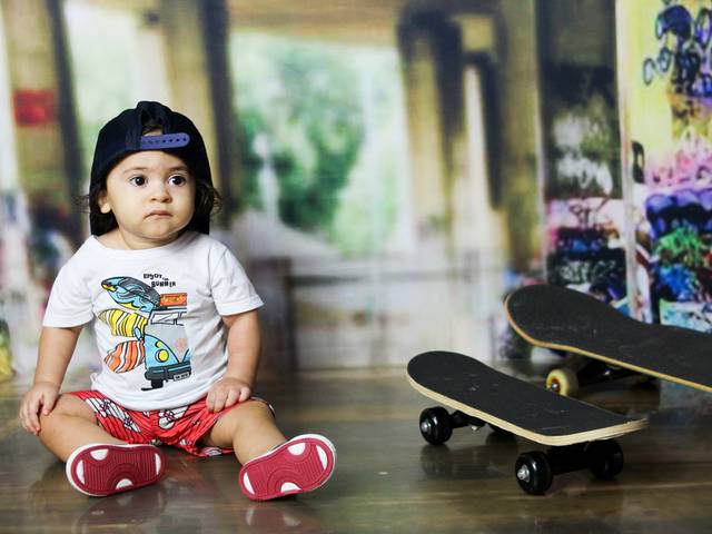 Acompanhamento meninos de skatista 