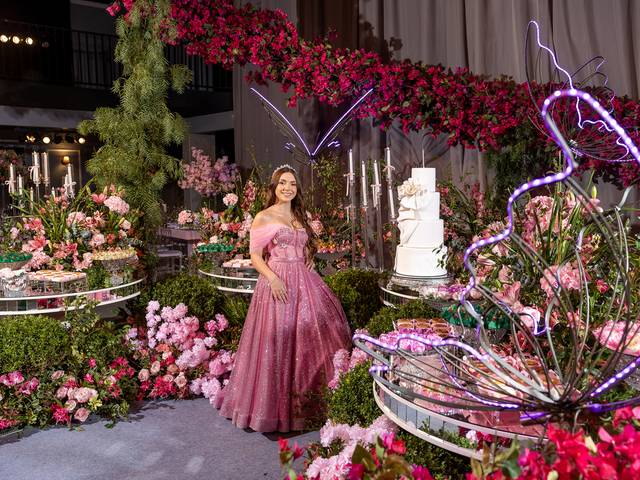 Ensaio de 15 anos de XV Iza Pavei