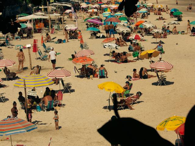 MODELO de Futebol na praia