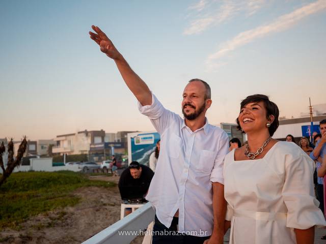 Casamentos  de Casamento na Praia ao Nascer do Sol | Kell e Ben 