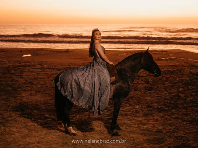 Ensaio 15 anos de Ensaio Medieval | Luíza Sana 