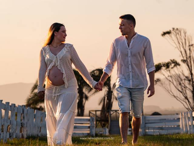 Gestante de Ensaio gestante no campo