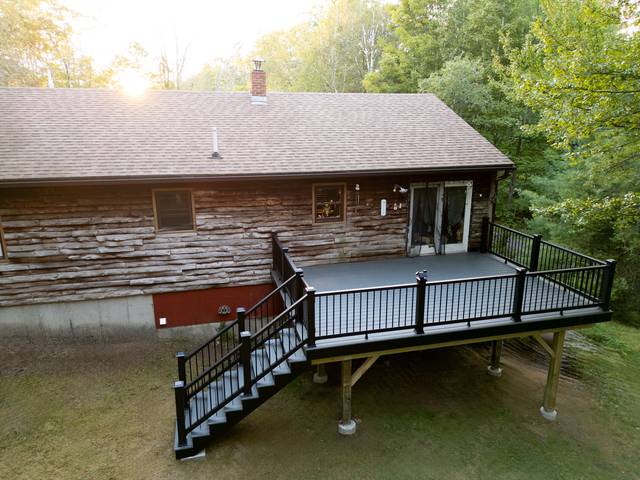 Decks of DECK TROY-NH