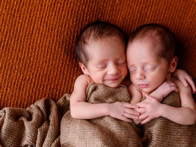 Newborn de Bento e Benício | primeiros dias