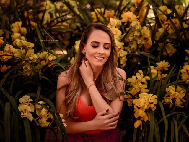 Feminino de Débora Muller