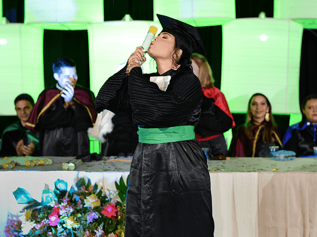 FORMATURA de Diplomação de Fisioterapia e Serviço Social