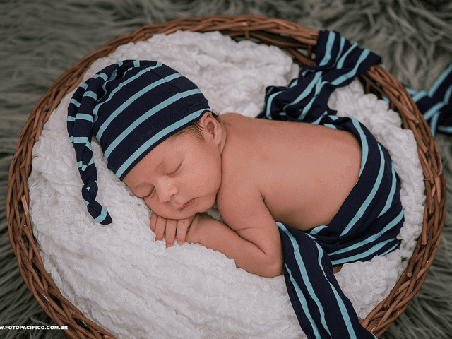 NEWBORN de Otávio Augusto