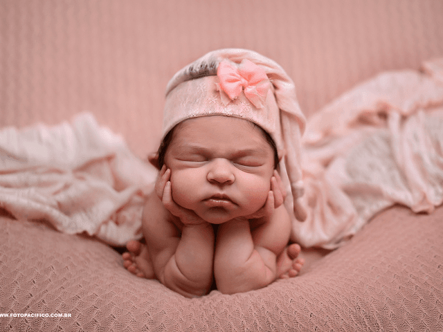 NEWBORN de Francisca Emanuely