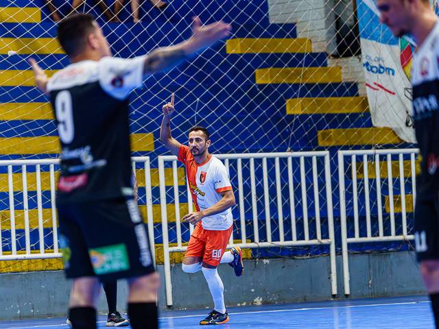 Futsal de Semifinais movimentam o futsal em Espumoso e definem os finalistas