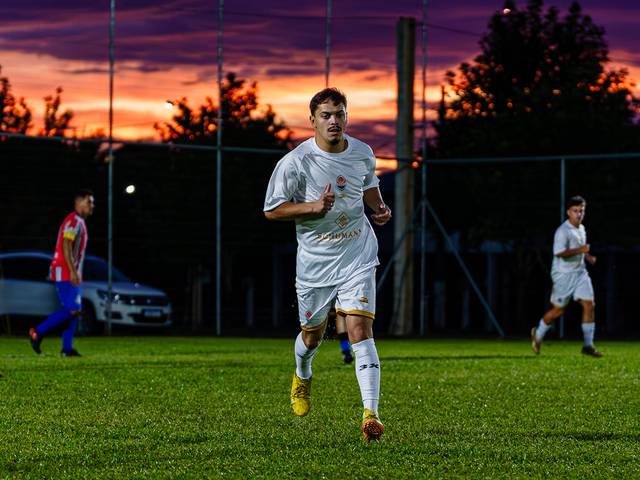 Futebol Sete de Com sete equipes, Campeonato Municipal de Futebol Society começa em Lagoa dos Três Cantos