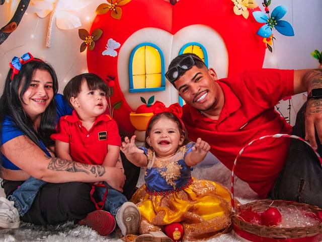 Infantil de Ensaio Maju e Noah