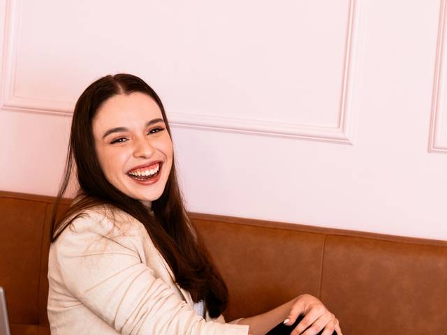 Corporativo de Yasmin Alves