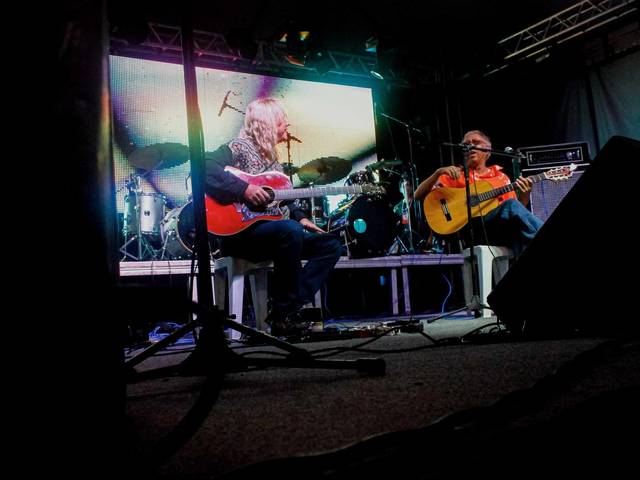 Shows de JaRDS MaCaLé e ViCToR BiGLioNe no Gravatá Jazz Festival em 2016