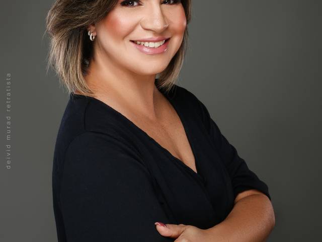 Corporativo de Sessão Corporativa Késia 