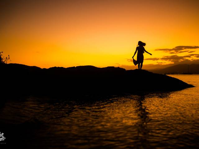 Ensaio Feminino de Simplesmente Lud