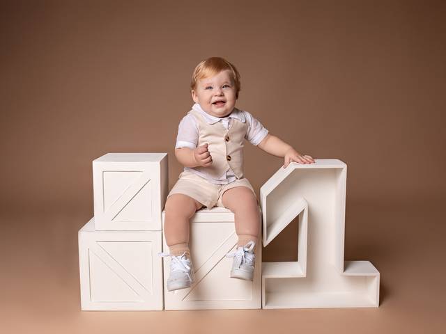 Um aninho  de  Clean menino 