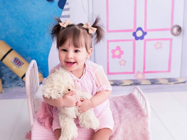 Bebê de Nove meses menina