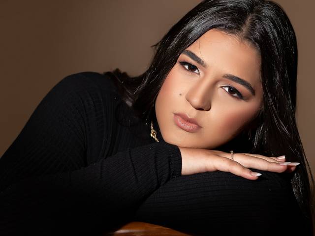 Feminino de Quinze anos estúdio 