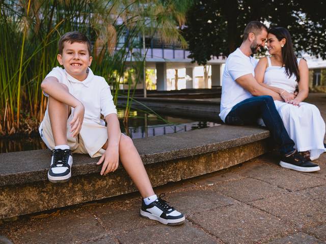 Família de Camila & Roberto = João