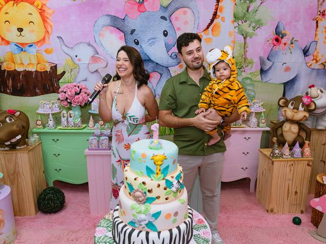 Festa Infantil de Aniversário Cecília 1 ano