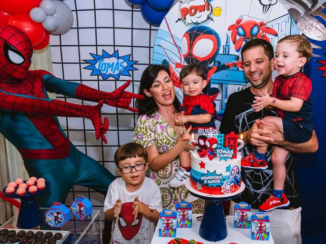 Festa Infantil de Aniversário 3 anos Tomás & 2 anos Henrique
