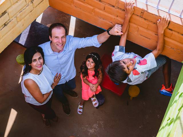 Família de Lícia & Jörg-Simon = Lukas + Isabella