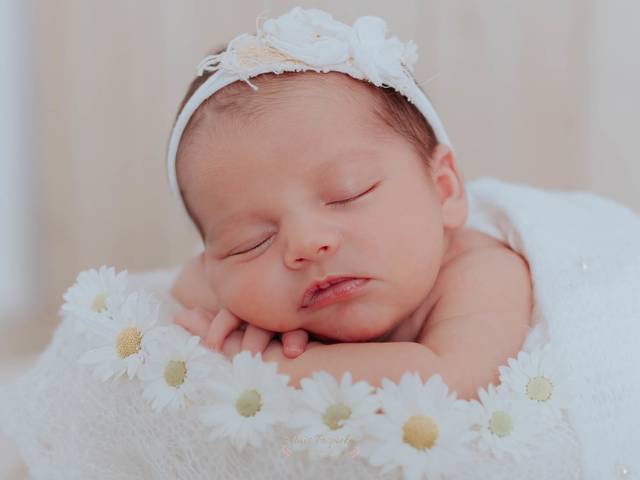 Newborn  de Livia- Newborn 