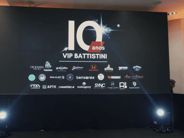 Corporativo de VIP BATTISTINI - 1O ANOS