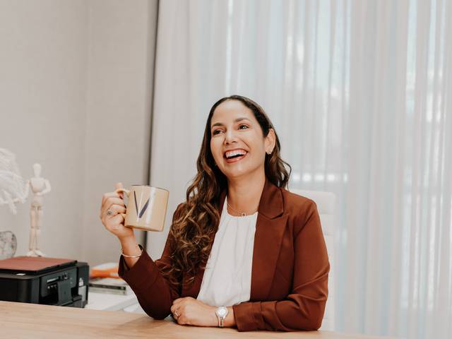 ENSAIO CORPORATIVO de Vanessa Gil - Neurologista