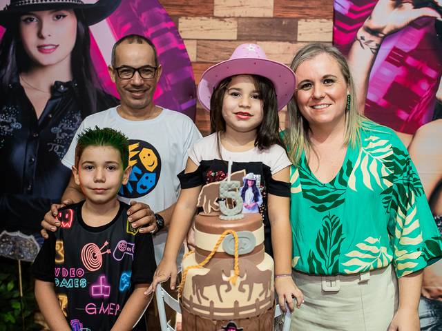 Infantil de Heloisa e Eduardo