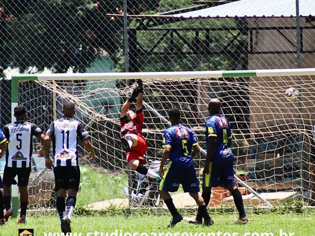 Futebol de CRIAS DA FAVELA ROSALINA X REAL PIAUÍ CG 
