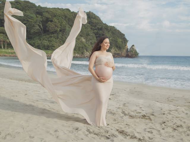 Pregnancy of Thais