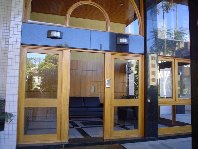 Interiores de HALL EDIFÍCIO OURO PRETO