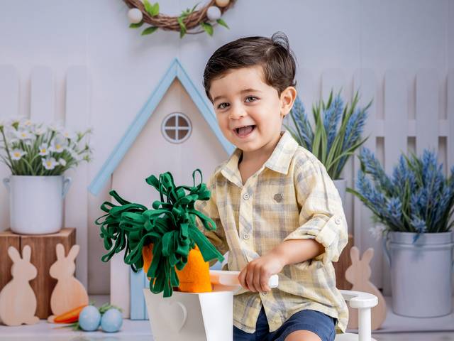 Estúdio Giovana Destro Fotografia de Ensaio Páscoa - Davi