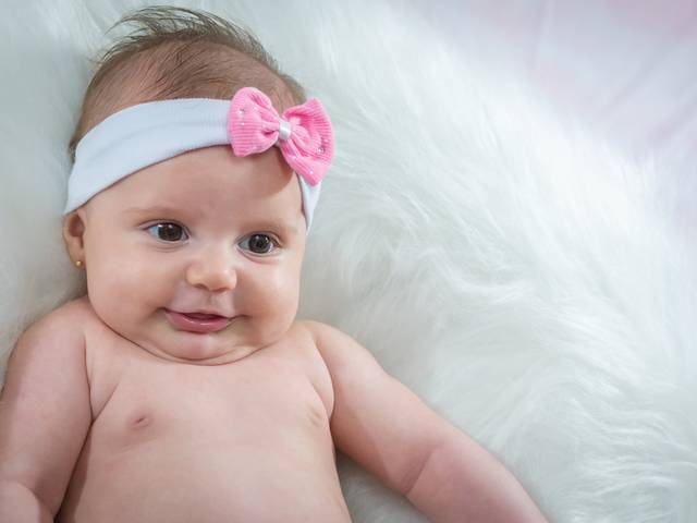 Estúdio Giovana Destro Fotografia de Isis - 3 meses