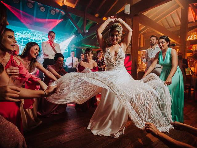 Casamentos de Ana Carolina e Jan Michael