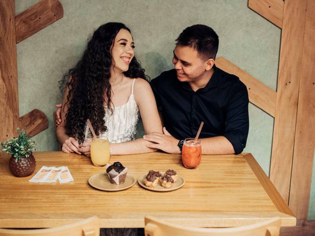 Pré-Wedding de Giovanna & Elias – Entre doces, risadas e muito amor
