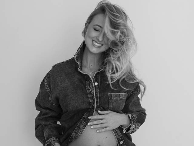 Gestante de Esperando por Ísis