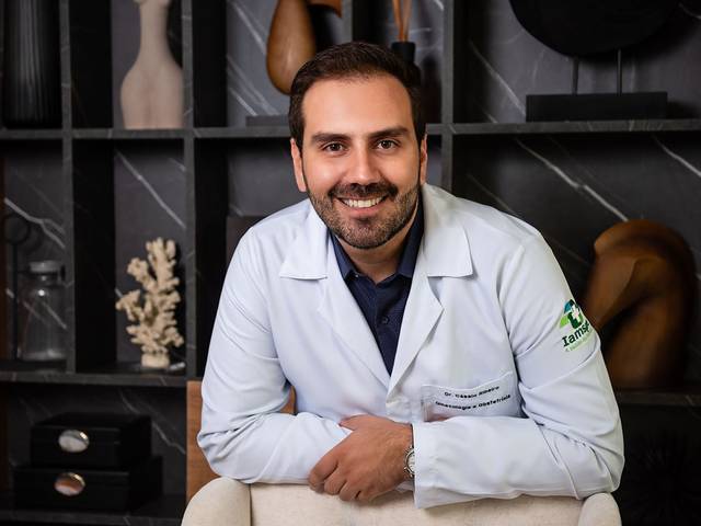 Retratos Profissionais de Dr. Cássio Ribeiro