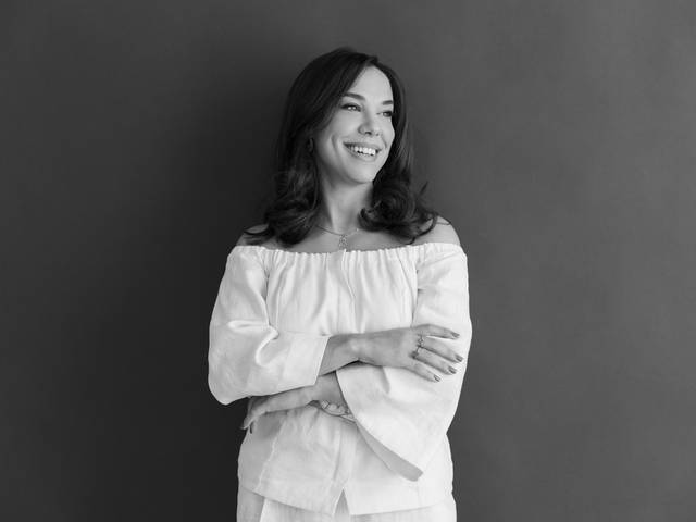 ESTÚDIO- Corporativo de ESTÚDIO CORPORATIVO- EMILLY ALBERNAZ PEDIATRA