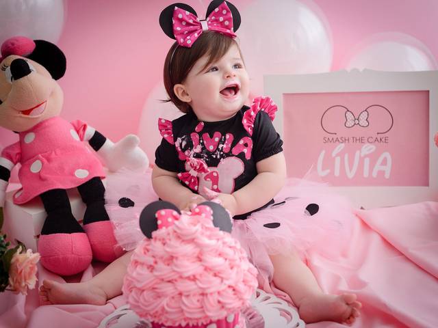 Smash The Cake de Lívia