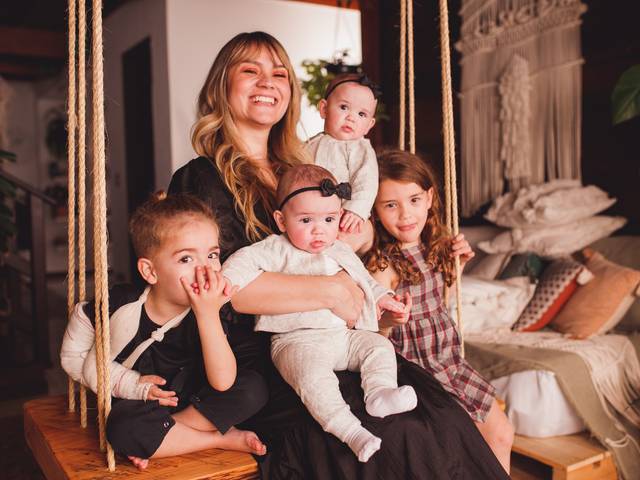 Família de Lyana - Sophie, Moses, Catherine e Theodora