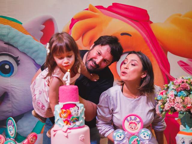 Aniversário/Chá de Bebê de Sara - 4 anos 