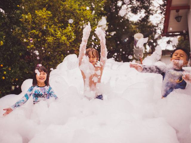 Infantil de Crianças na Espuma