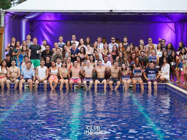 Meio médico de MEIO MÉDICO - UFPR - CLV.