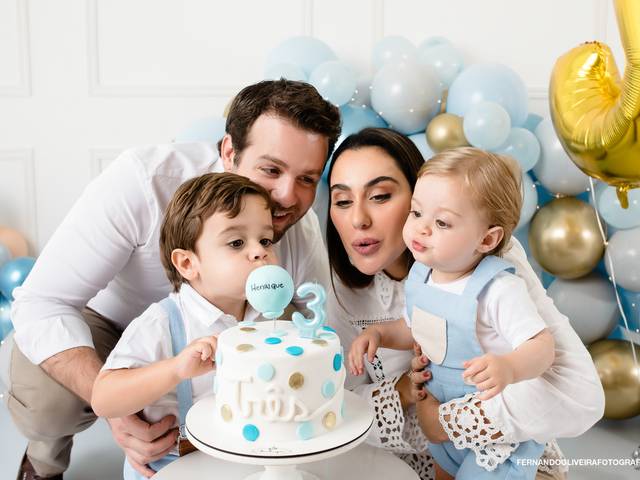 Smash the Cake de Henrique - 3 aninhos