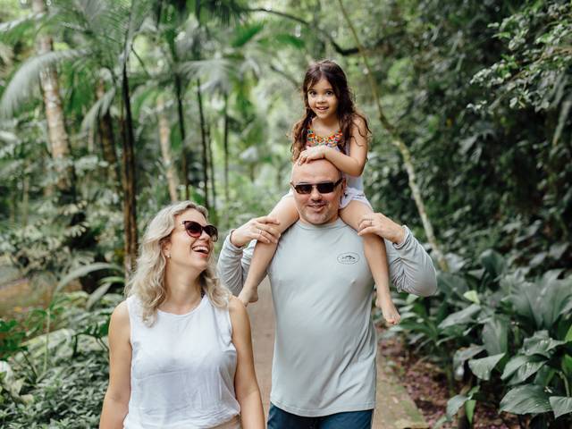 Gestante de Praia em família